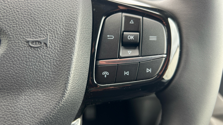 Ford Tourneo Custom 320 L1 Diesel Fwd 2.0 EcoBlue 150ps H1 Titanium 8 seater